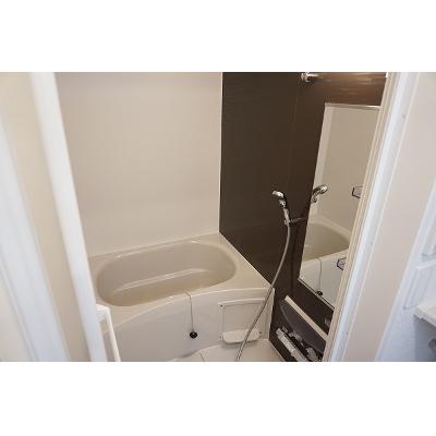 グランカーサドゥ 103【管理NO：1-024859701-01030】 ★家具家電は申し込み後に搬入します★ ★2026年10月中旬入居可能★の物件写真4