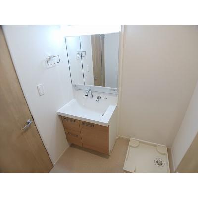 シュガープレミア 102【管理NO：1-028270301-01020】 ★家具家電は申し込み後に搬入します★の物件写真6
