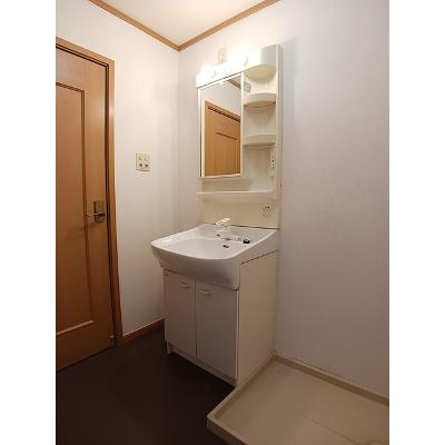 グルービー 205【管理NO：1-012296301-02040】 ★家具家電は申し込み後に搬入します★の物件写真6