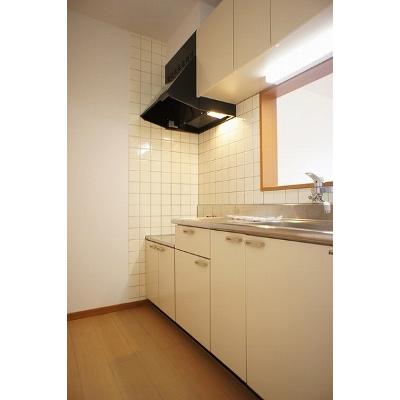 コンフォート岡小名Ａ 101【管理NO：1-099230701-01010】 ★家具家電は申し込み後に搬入します★ ★2026年08月下旬入居可能★の物件写真3