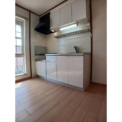 グリーンパークⅥ 203【管理NO：1-011143402-02030】 ★家具家電は申し込み後に搬入します★の物件写真3