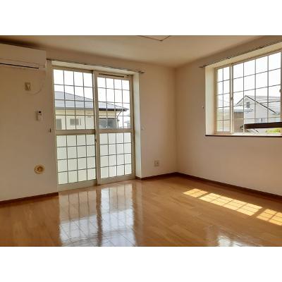 プロムナード参番館 202【管理NO：1-009377801-02020】 ★家具家電は申し込み後に搬入します 2026年09月中旬入居可能の物件写真2