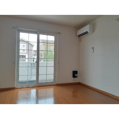 サザンクロス 103【管理NO：1-014399002-01030】 ★家具家電は申し込み後に搬入します★ ★2026年08月下旬入居可能★の物件写真2