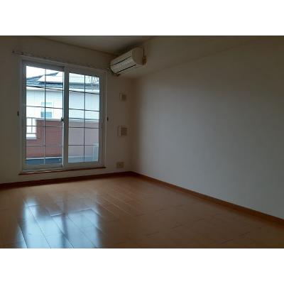 フェアリー 201【管理NO：1-014459001-02010】 ★家具家電は申し込み後に搬入します 2026年08月下旬入居可能の物件写真2
