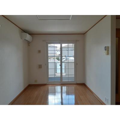 コンソラトゥール 104【管理NO：1-013697501-01040】 ★家具家電は申し込み後に搬入します 2026年08月下旬入居可能の物件写真2