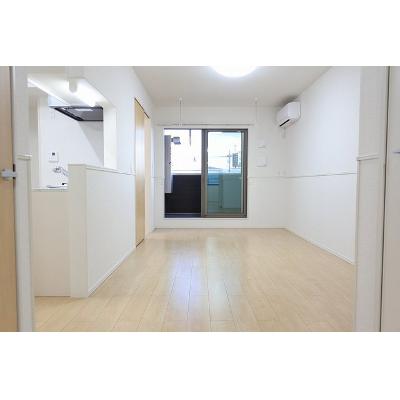 ＢＬＥＳＳ西戸田　Ａ 302【管理NO：1-023225501-03020】 ★家具家電は申し込み後に搬入します 2026年08月下旬入居可能の物件写真2