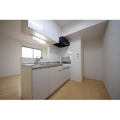 モデッサ東川口 301【管理NO：1-023207701-03010】 ★家具家電は申し込み後に搬入します 2026年08月下旬入居可能の物件写真3