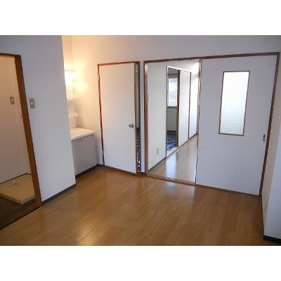 グランメール 103【管理NO：1-004415301-01030】 ★家具家電は申し込み後に搬入します 2026年08月下旬入居可能の物件写真2