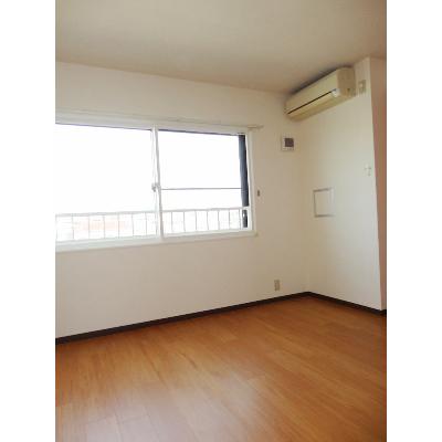 ラ・クレⅡ 203【管理NO：1-012663901-02030】 ★家具家電は申し込み後に搬入します 2026年08月中旬入居可能の物件写真2