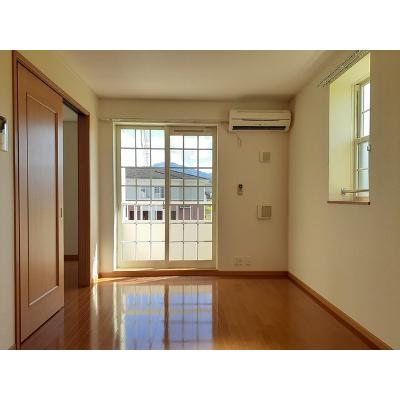 フリーデ　Ａ 201【管理NO：1-013629501-02010】 ★家具家電は申し込み後に搬入します 2026年08月下旬入居可能の物件写真2