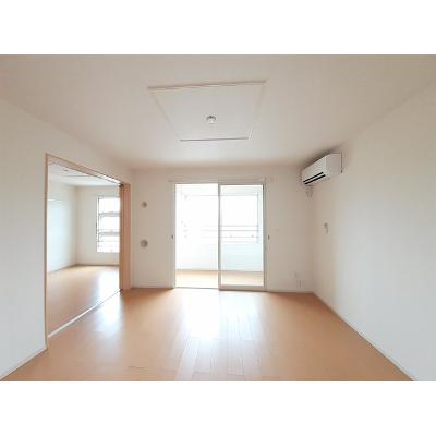 ニューシティ下堀Ⅱ 203【管理NO：1-018057201-02030】 ★家具家電は申し込み後に搬入します★の物件写真2