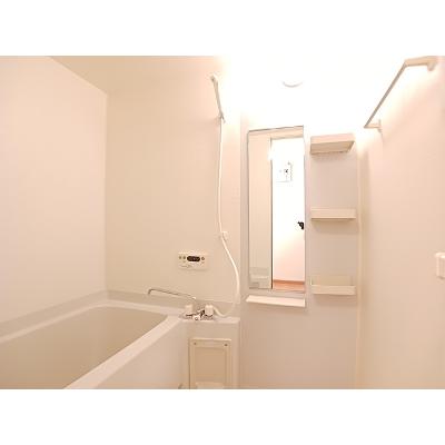 レジーナⅢ 202【管理NO：1-012490401-02020】 ★家具家電は申し込み後に搬入します★の物件写真4