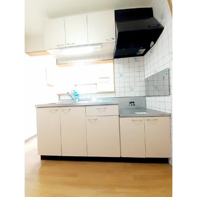 リーベ・フラオ 202【管理NO：1-012289401-02020】 ★家具家電は申し込み後に搬入します 2026年07月下旬入居可能の物件写真3
