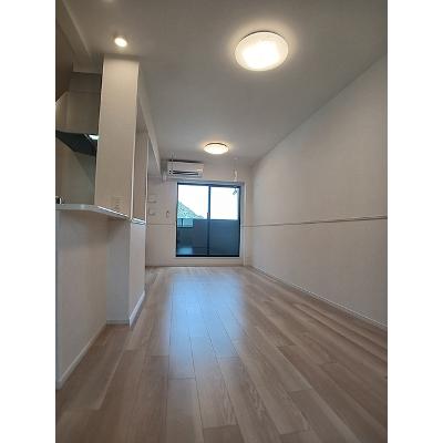 カトレア 202【管理NO：1-028616701-02020】 ★家具家電は申し込み後に搬入します 2026年08月上旬入居可能の物件写真2