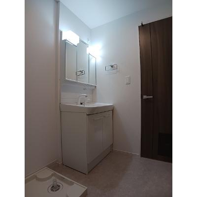 カトレア 102【管理NO：1-028616701-01020】 ★家具家電は申し込み後に搬入します 2026年08月上旬入居可能の物件写真6