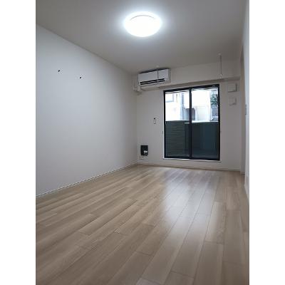 エイス　クラウディア 203【管理NO：1-028589801-02030】 ★家具家電は申し込み後に搬入します★の物件写真2