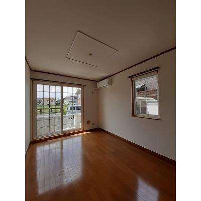 プチヴェール 101【管理NO：1-010571701-01010】 ★家具家電は申し込み後に搬入します 2026年08月下旬入居可能の物件写真2