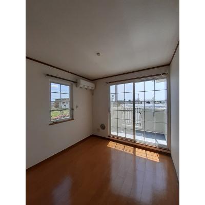 グレーヌⅡ 201【管理NO：1-009798302-02010】 ★家具家電は申し込み後に搬入します 2026年08月上旬入居可能の物件写真2