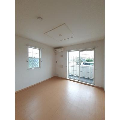 レガート 101【管理NO：1-015997501-01010】 ★家具家電は申し込み後に搬入します 2026年08月下旬入居可能の物件写真2