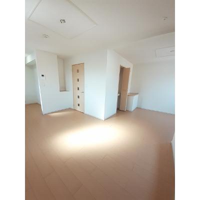 ウエストエンジェル 201【管理NO：1-020749801-02010】 ★家具家電は申し込み後に搬入します 2026年08月下旬入居可能の物件写真2