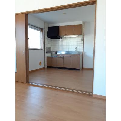 サンループ３番館 101【管理NO：1-007415701-01010】 ★家具家電は申し込み後に搬入します 2026年08月下旬入居可能の物件写真2