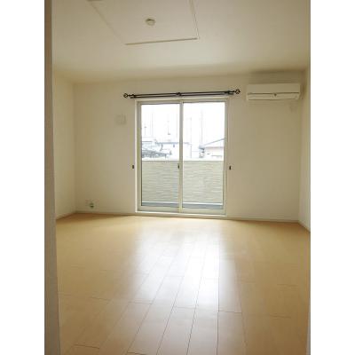プリムローズⅡ 101【管理NO：1-018147601-01010】 ★家具家電は申し込み後に搬入します 2026年09月中旬入居可能の物件写真2