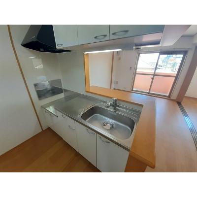 グランポート泉 305【管理NO：1-014222601-03050】 ★家具家電は申し込み後に搬入します 2026年08月下旬入居可能の物件写真3