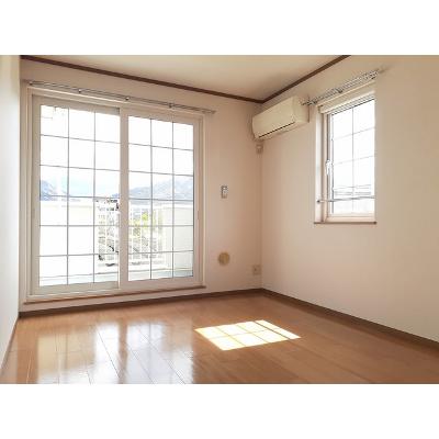 メゾン・サニー　リヴ 205【管理NO：1-010980701-02040】 ★家具家電は申し込み後に搬入します 2026年08月下旬入居可能の物件写真2