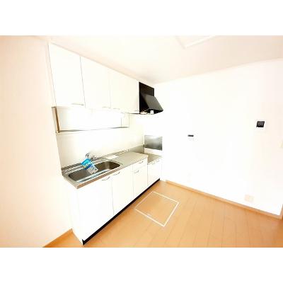 ラ・エスポワールⅡ 102【管理NO：1-015359302-01020】 ★家具家電は申し込み後に搬入します 2026年09月中旬入居可能の物件写真3