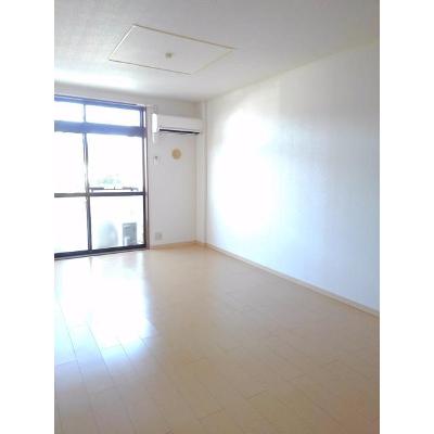 プリムヴェール 202【管理NO：1-005687301-02020】 ★家具家電は申し込み後に搬入します★ ★2026年08月下旬入居可能★の物件写真2