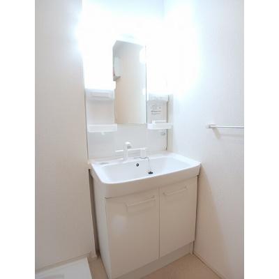 apartment 滋賀県湖南市柑子袋東３丁目８番２０号 

↓地図はこちらから