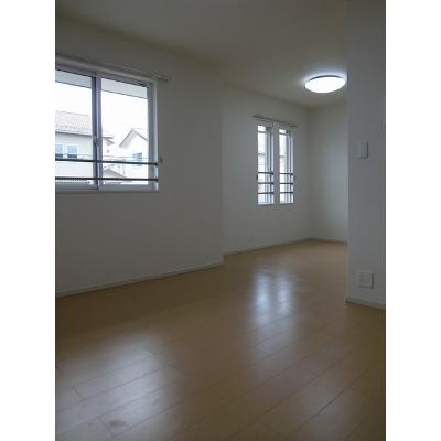 ラフィーネ坂本 204【管理NO：1-019128801-02040】 ★家具家電は申し込み後に搬入します 2026年08月下旬入居可能の物件写真2