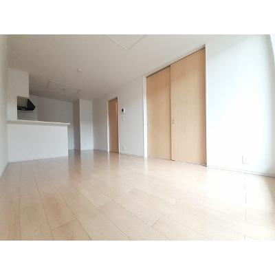 ラボールⅠ 202【管理NO：1-023090001-02020】 ★家具家電は申し込み後に搬入します★の物件写真2