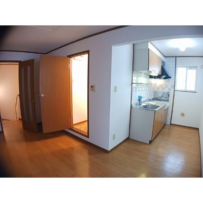 ビバ・ユズ 201【管理NO：1-010630901-02010】 ★家具家電は申し込み後に搬入します 2026年07月下旬入居可能の物件写真2