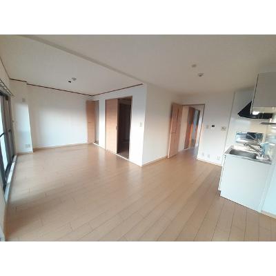 エムエステート 306【管理NO：1-005330601-03050】 ★家具家電は申し込み後に搬入します★ ★2026年09月中旬入居可能★の物件写真2