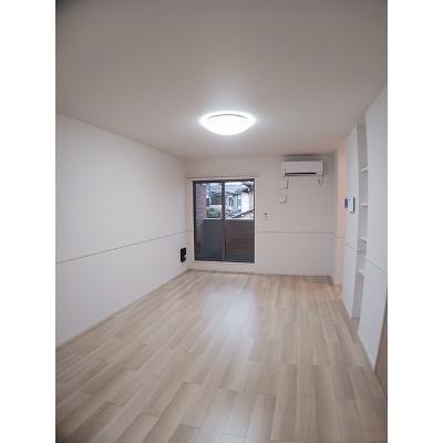 ディアコート　加守 206【管理NO：1-027640301-02050】 ★家具家電は申し込み後に搬入します★の物件写真2