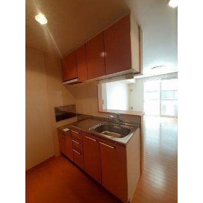 イリーデ西浜 102【管理NO：1-013714401-01020】 ★家具家電は申し込み後に搬入します 2026年08月上旬入居可能の物件写真3