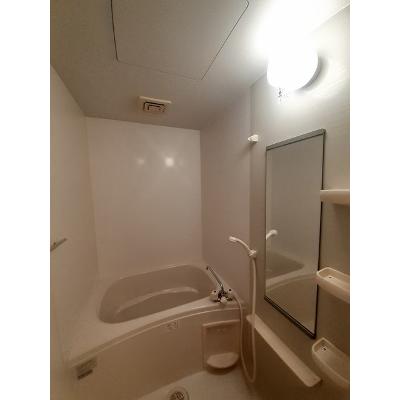 イリーデ西浜 102【管理NO：1-013714401-01020】 ★家具家電は申し込み後に搬入します 2026年08月上旬入居可能の物件写真4