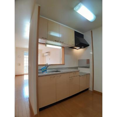 プレシャスコートＫ東松江Ⅱ 202【管理NO：1-013875902-02020】 ★家具家電は申し込み後に搬入します★の物件写真3