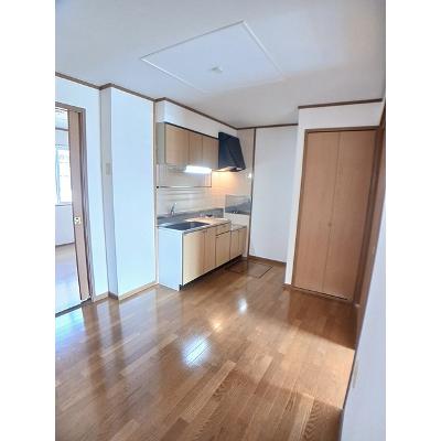 ピュールメゾン 102【管理NO：1-007615001-01020】 ★家具家電は申し込み後に搬入します★の物件写真2