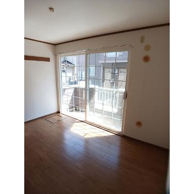 アメニティ－１４１　Ａ 102【管理NO：1-007349601-01020】 ★家具家電は申し込み後に搬入します★ ★2026年11月下旬入居可能★の物件写真2