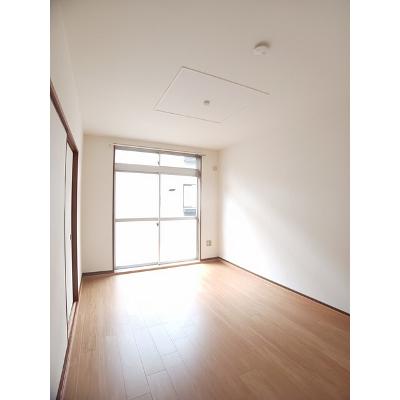 ジョイフルタウン 103【管理NO：1-003161601-01030】 ★家具家電は申し込み後に搬入します★の物件写真2