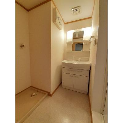 サングレイス 203【管理NO：1-012618001-02030】 ★家具家電は申し込み後に搬入します 2026年08月下旬入居可能の物件写真6