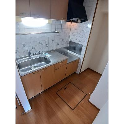 エスポワール吉田 103【管理NO：1-011309101-01030】 ★家具家電は申し込み後に搬入します★の物件写真3