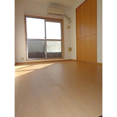 サンリット・スクエア 103【管理NO：1-012360901-01030】 ★家具家電は申し込み後に搬入します★ ★2026年09月上旬入居可能★の物件写真2