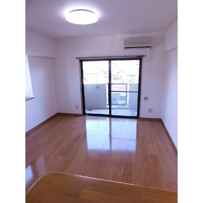 シャン・ド・フレーズⅡ 201【管理NO：1-011422501-02010】 ★家具家電は申し込み後に搬入します★ ★2026年09月中旬入居可能★の物件写真2
