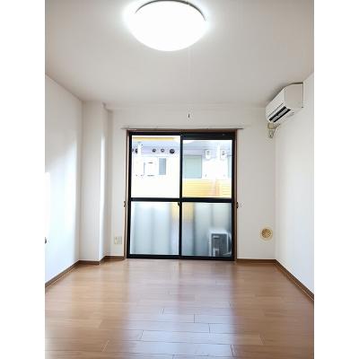 カーサ・ソレアードⅡ番館 201【管理NO：1-010602301-02010】 ★家具家電は申し込み後に搬入します★ ★2026年09月上旬入居可能★の物件写真2