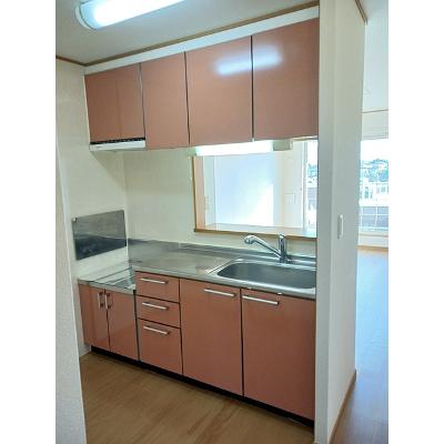 サニーレジデンス　Ⅱ番館 201【管理NO：1-012923702-02010】 ★家具家電は申し込み後に搬入します★の物件写真3