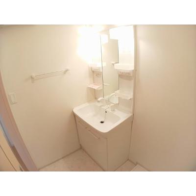 フロントフィールド１番館 103【管理NO：1-019337701-01030】 ★家具家電は申し込み後に搬入します 2026年08月下旬入居可能の物件写真6