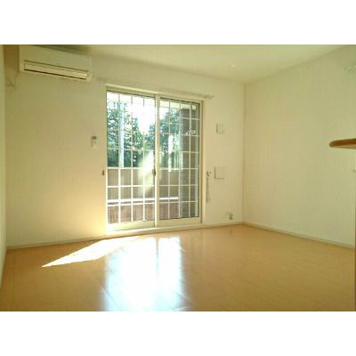 ルラーシュ弐番館 101【管理NO：1-017288202-01010】 ★家具家電は申し込み後に搬入します★ ★2026年09月中旬入居可能★の物件写真2